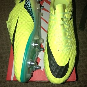 Nike Hypervenom Phinish Soccer Cleats